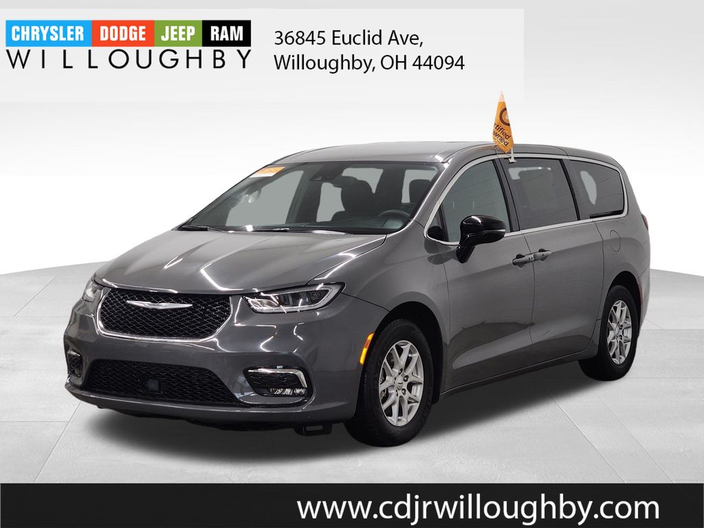 2025 Chrysler Pacifica Select FWD