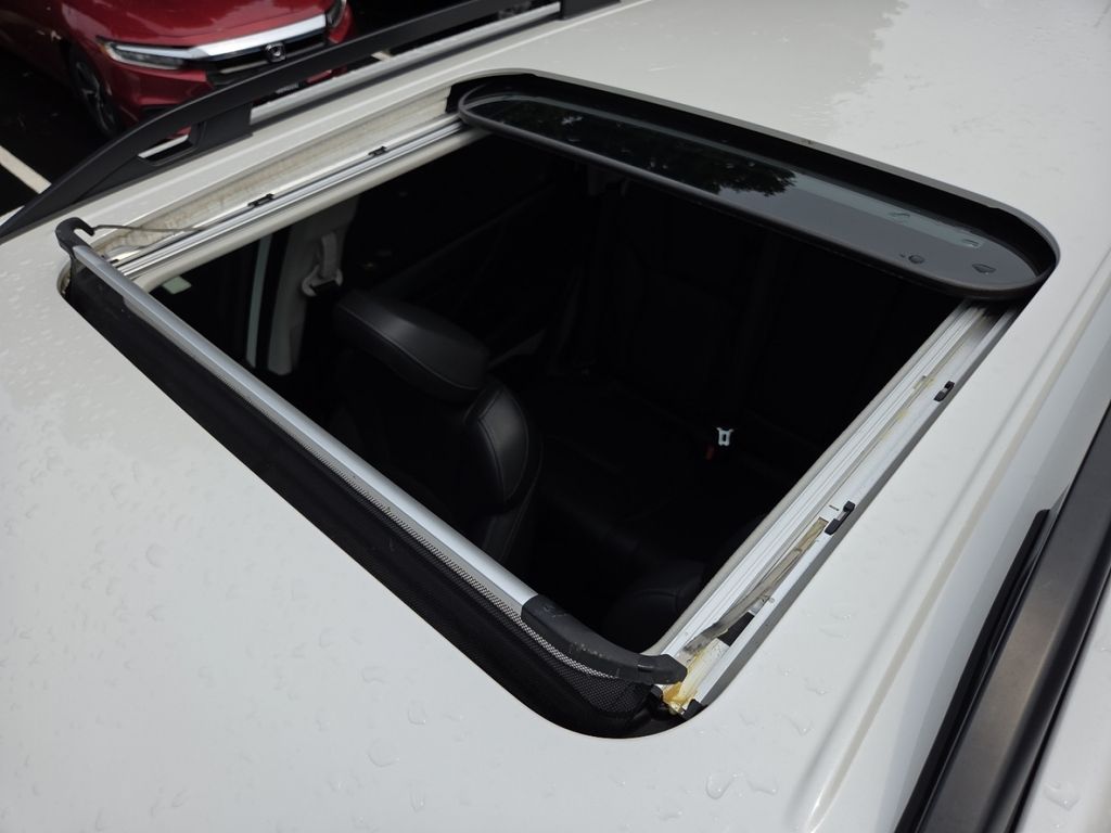 Used 2023 White Subaru Limited image 3