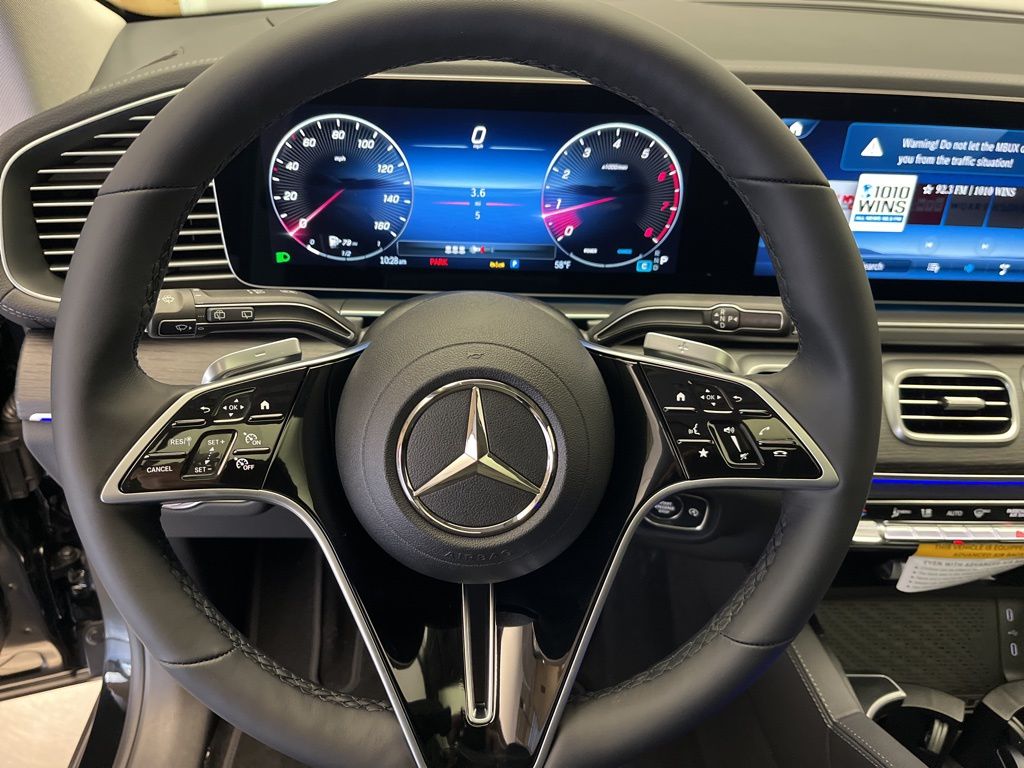 Thumbnail: 2026 Mercedes-Benz GLE - 14