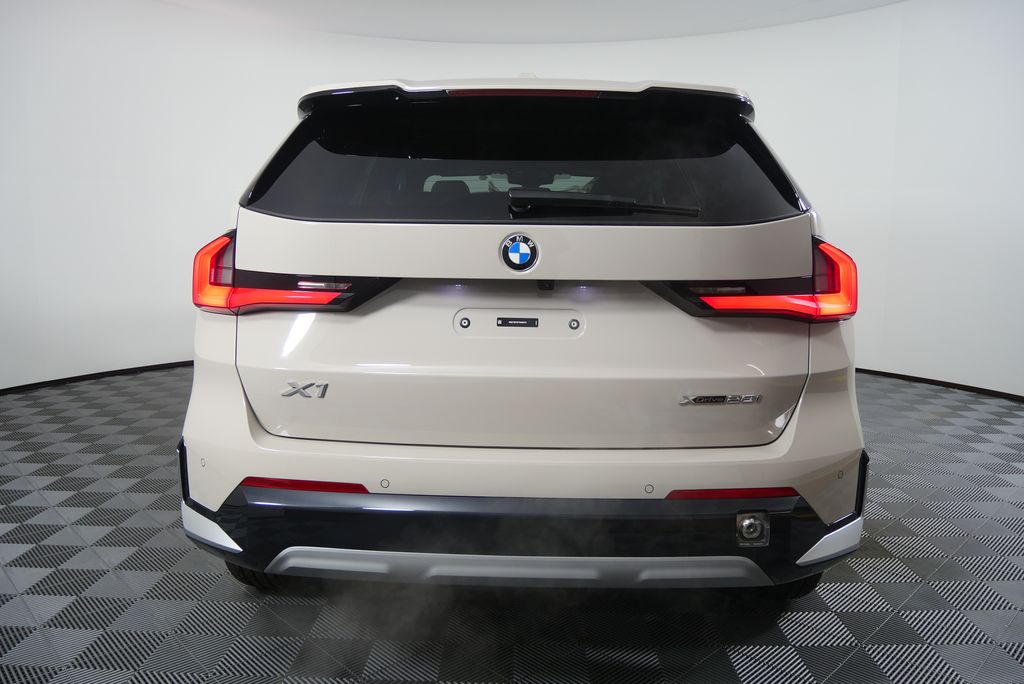 Thumbnail: 2026 BMW X1 - 4