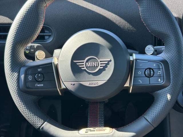 Thumbnail: 2026 MINI Cooper - 17