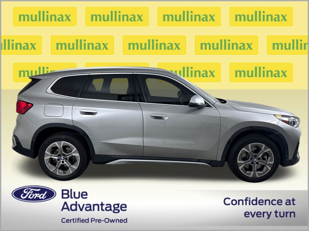 Certified Used 2024 Silver BMW xDrive28i image 2