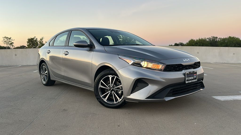 2024 Kia Forte LXS - 4