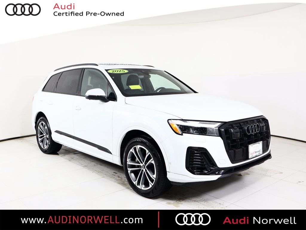 2025 Audi Q7 quattro Premium 45 TFSI