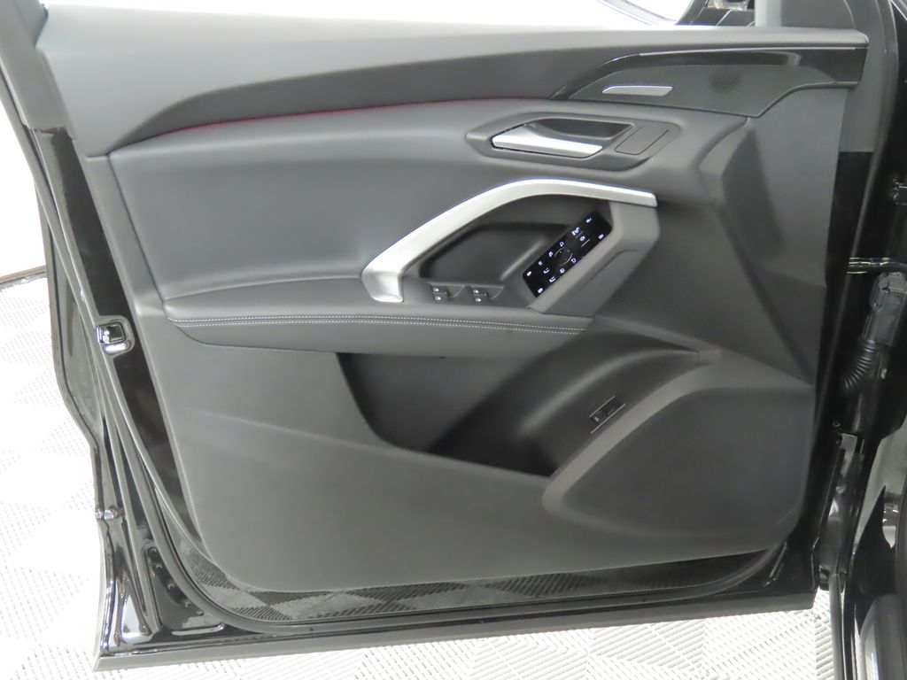 Thumbnail: 2025 Audi Q5 - 25