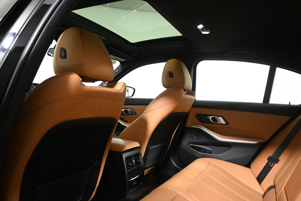 Thumbnail: 2023 BMW 3 Series - 31