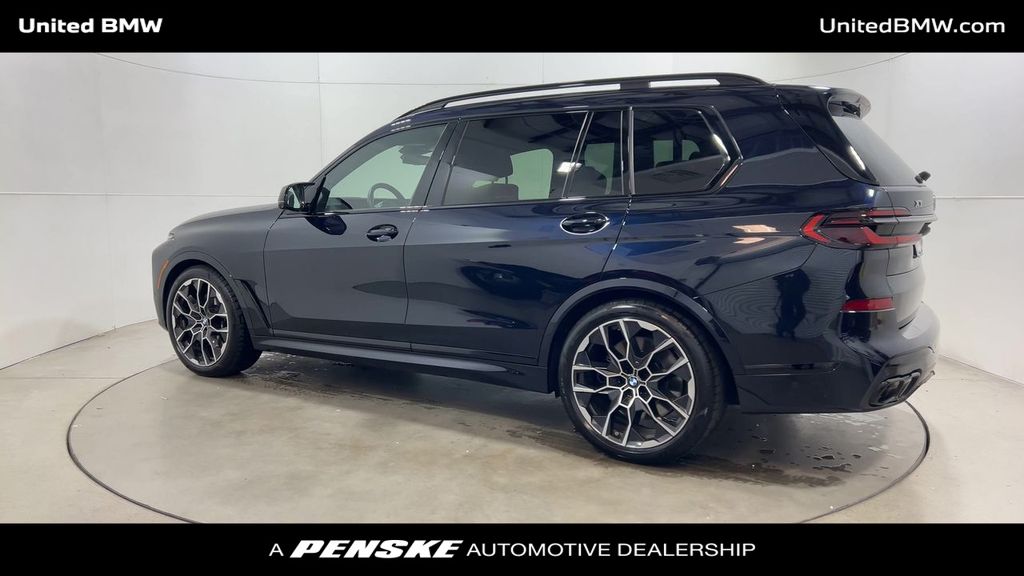 Thumbnail: 2025 BMW X7 - 6
