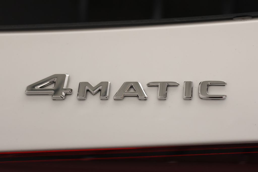 Thumbnail: 2026 Mercedes-Benz GLE - 10