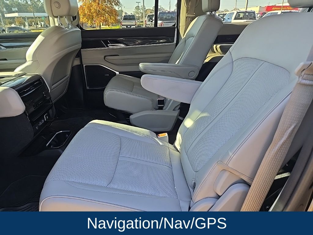 2022 Jeep Wagoneer Series II 4x2