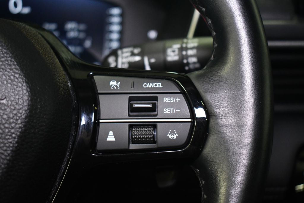 Thumbnail: 2023 Honda Pilot - 24