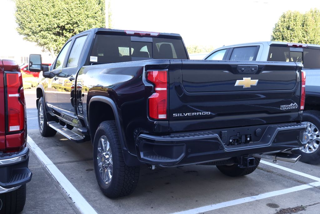 Thumbnail: 2025 Chevrolet Silverado 3500 - 4