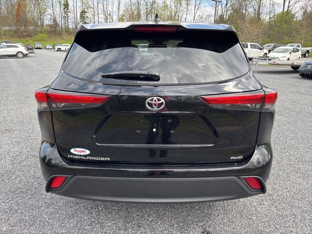 Used 2023 Toyota Highlander SUV
