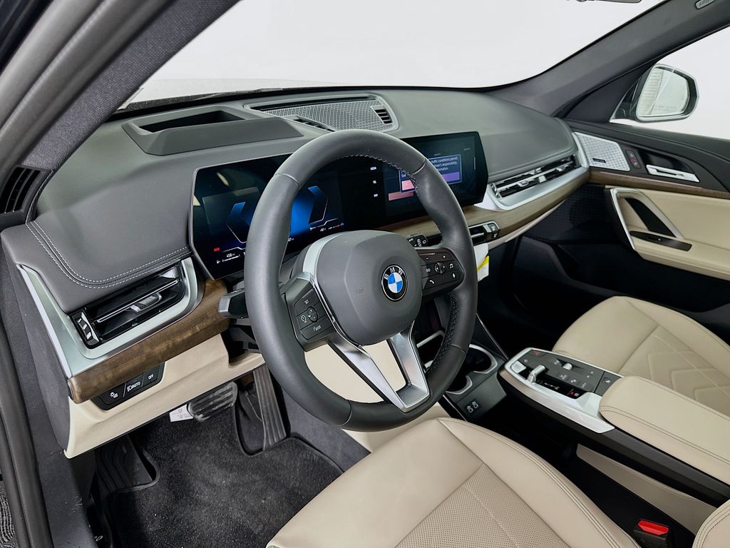 Thumbnail: 2025 BMW X1 - 9
