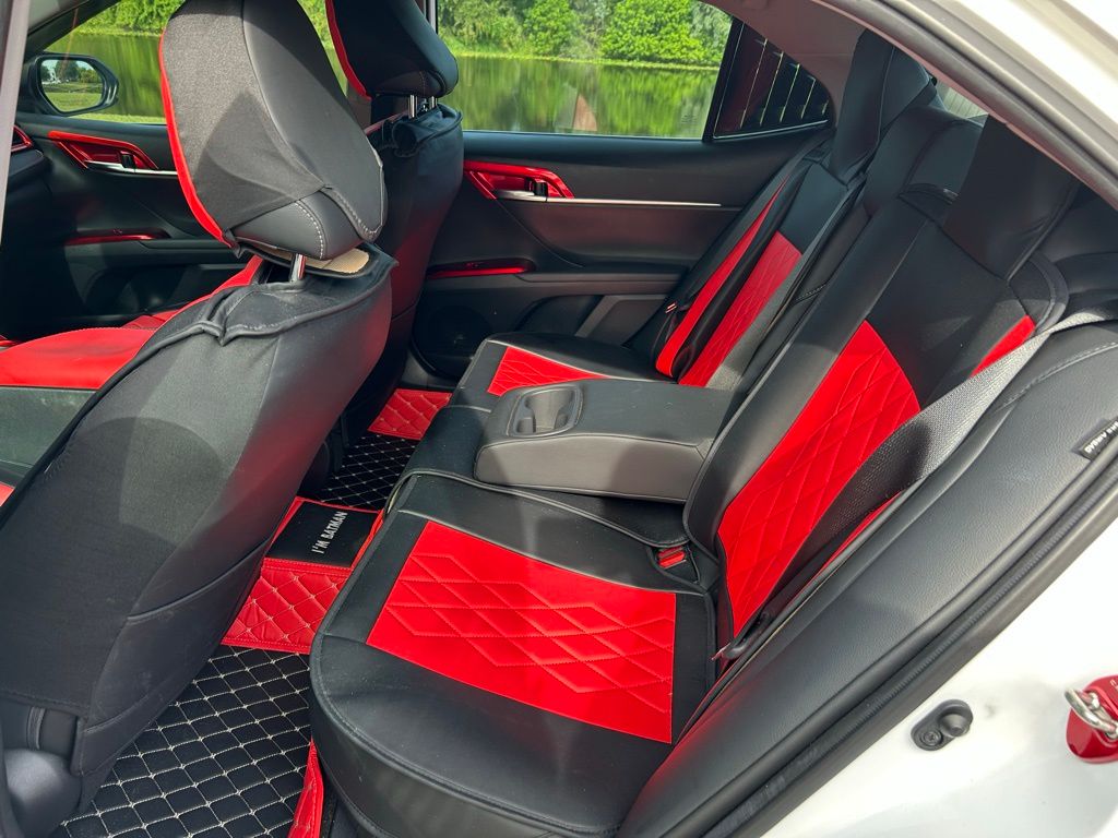 Thumbnail: 2020 Toyota Camry - 13
