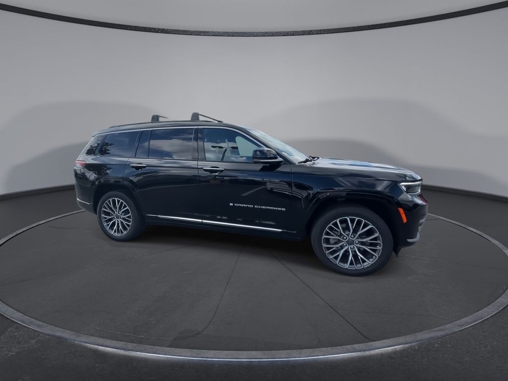 Thumbnail: 2025 Jeep Grand Cherokee L - 2