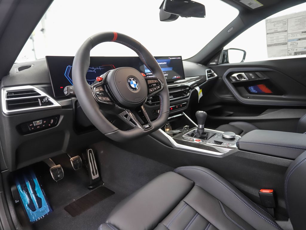 Thumbnail: 2025 BMW M2 - 10