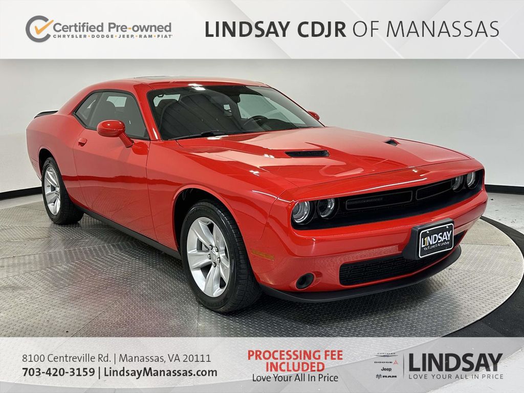 Torred Clearcoat 2023 Dodge Challenger SXT RWD Coupe Rear-Wheel Drive 8-Speed Automatic