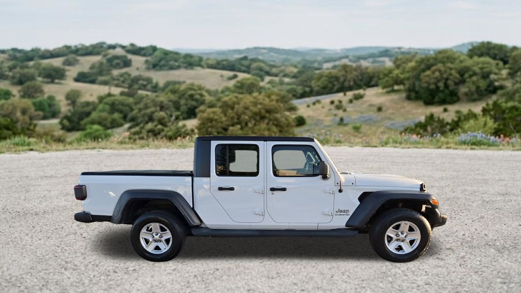 Used Car 2020 Jeep Gladiator  Sport For Sale Under $30,000 In Austin, Texas