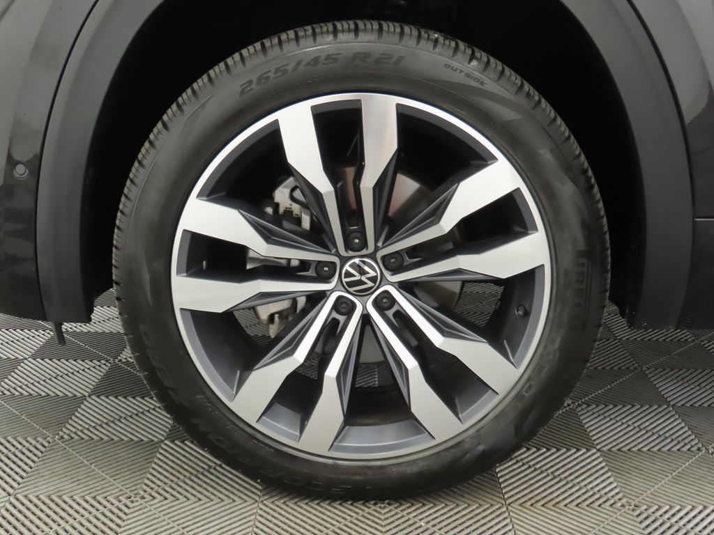 Thumbnail: 2023 Volkswagen Atlas - 30