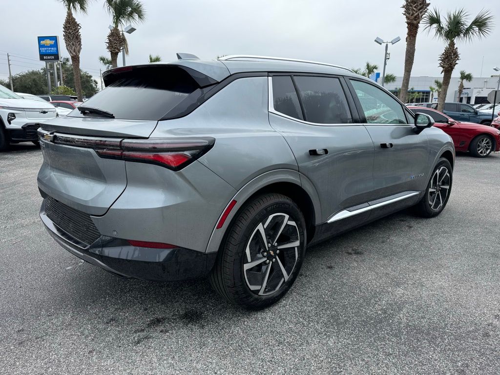 2024 Chevrolet Equinox EV LT 8