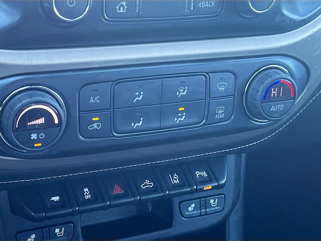 Used 2021 Black GMC Denali image 16