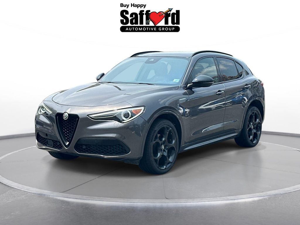 2022 Alfa Romeo Stelvio Veloce