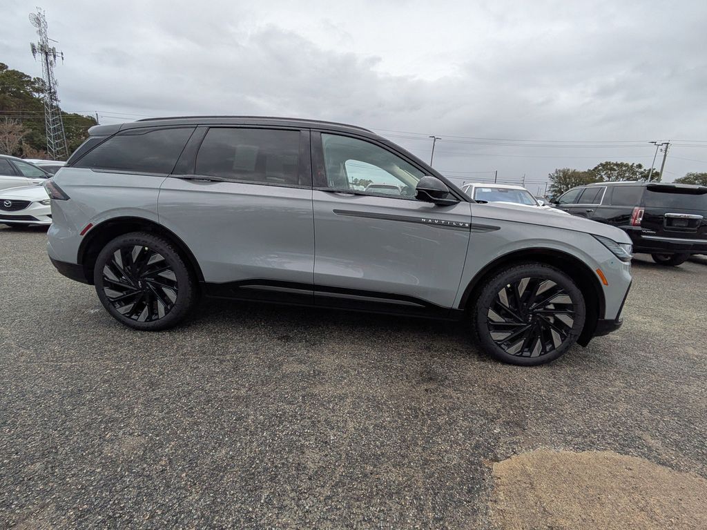 2026 Lincoln Nautilus Reserve