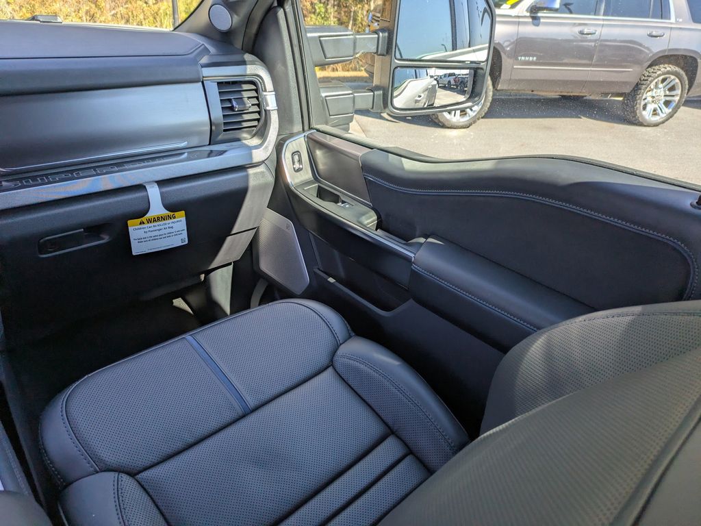 2026 Ford F-350 Super Duty Platinum