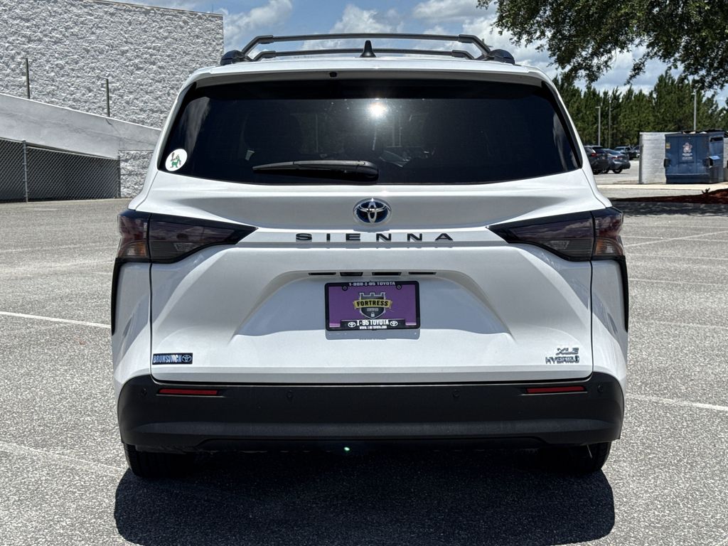 Used 2023 Toyota Sienna Van