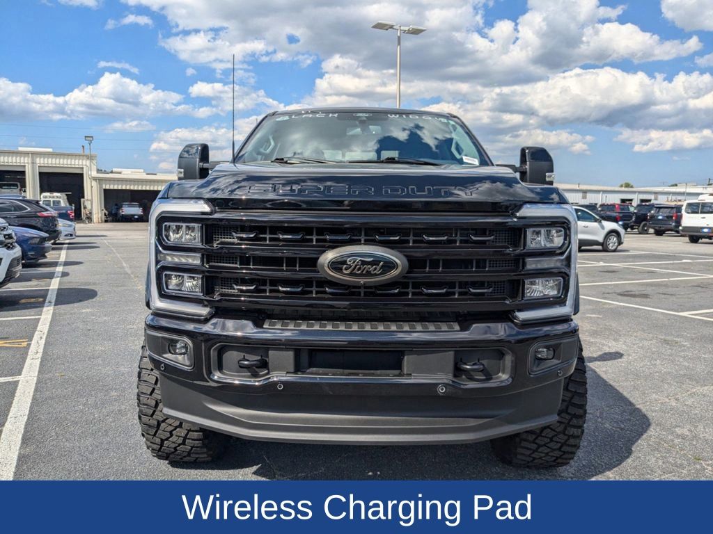 2024 Ford F-250 Super Duty Black Widow