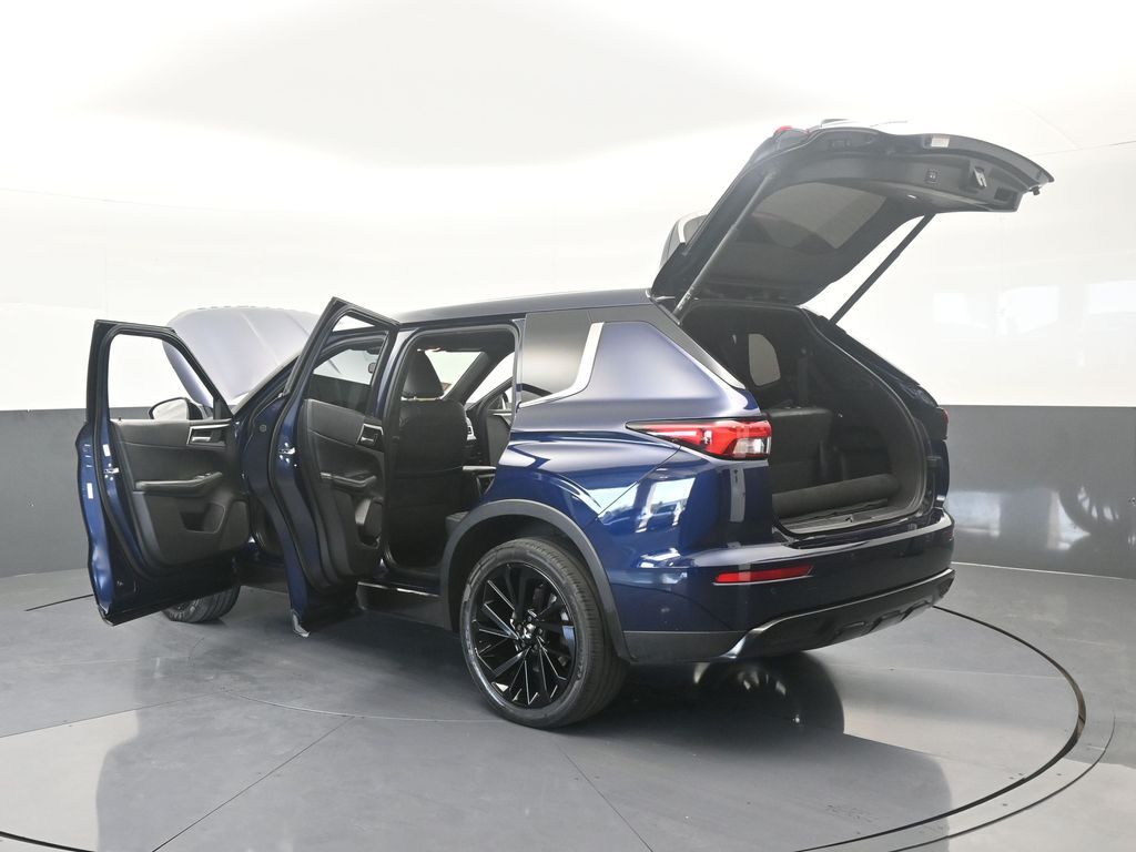 Used 2023 Cosmic Blue Metallic Mitsubishi SE Special Edition image 83