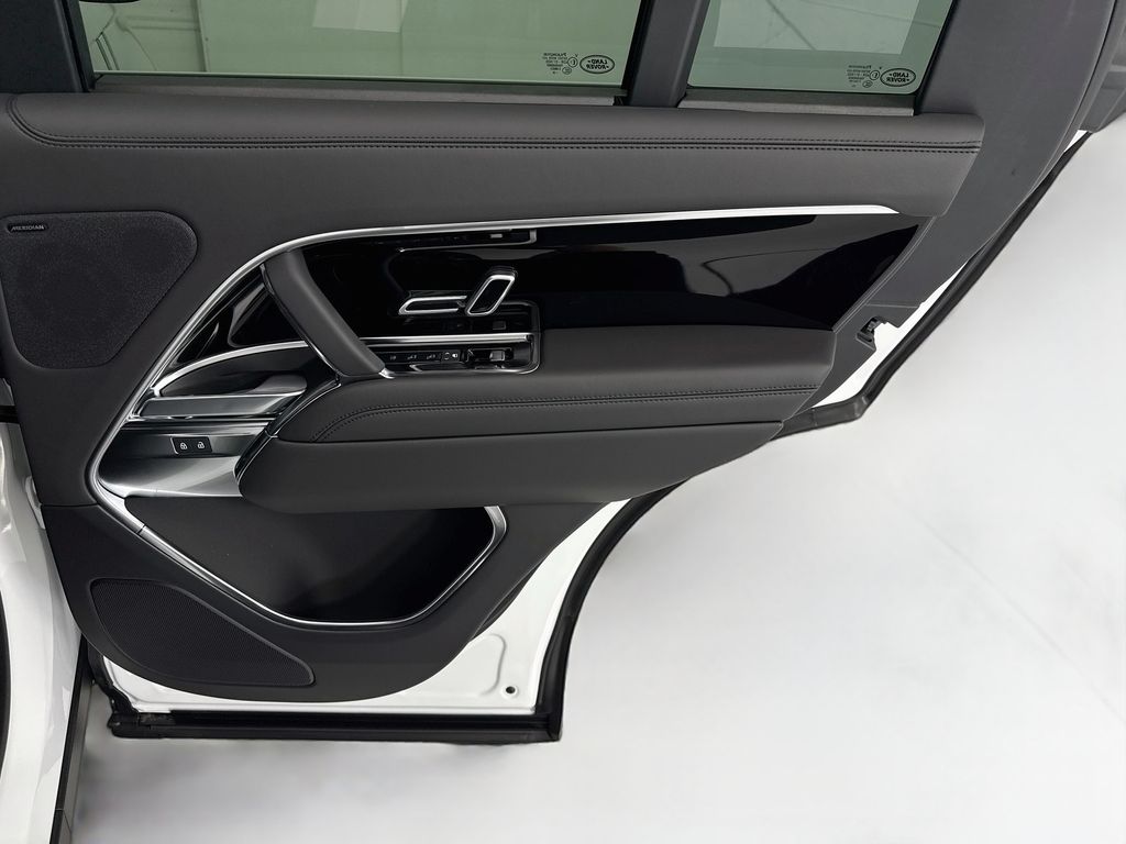 Thumbnail: 2026 Land Rover Range Rover - 25