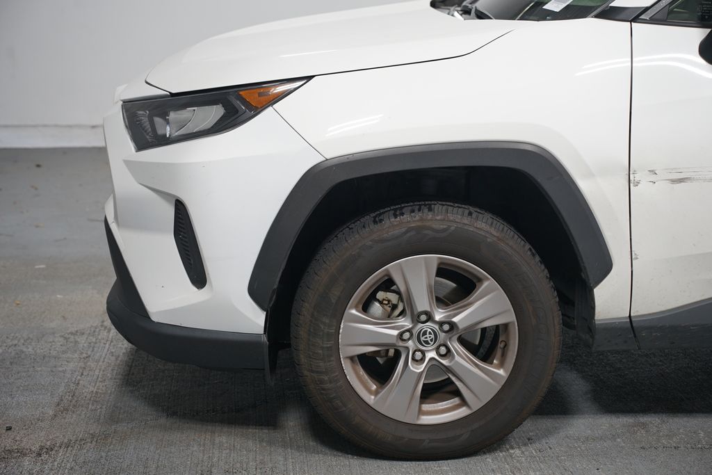 Thumbnail: 2022 Toyota RAV4 - 5