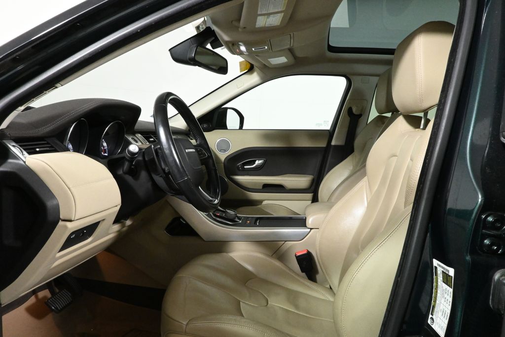 Thumbnail: 2015 Land Rover Range Rover Evoque - 3