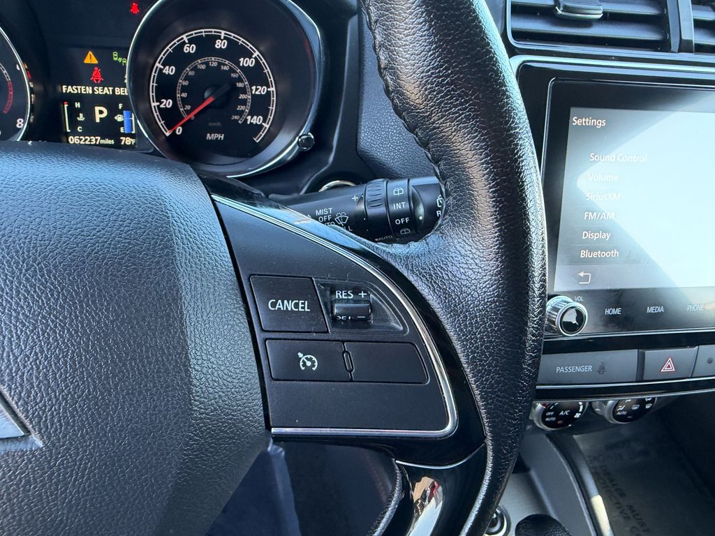 Used 2024  Mitsubishi 2.0 SE image 17