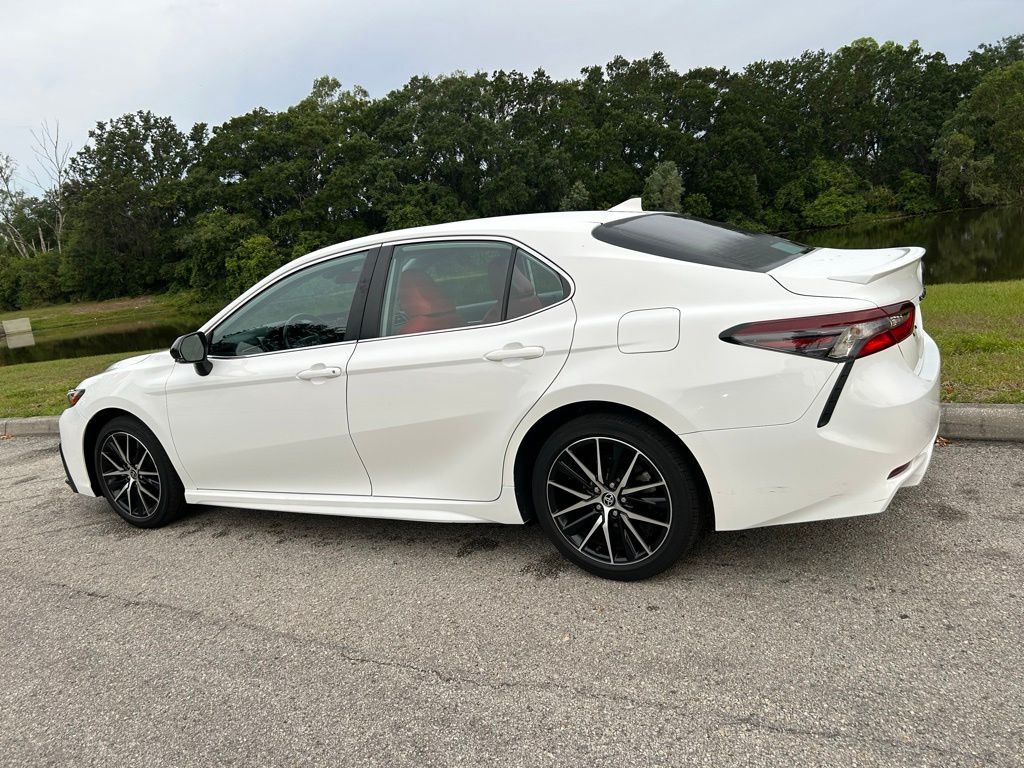 Thumbnail: 2022 Toyota Camry - 4