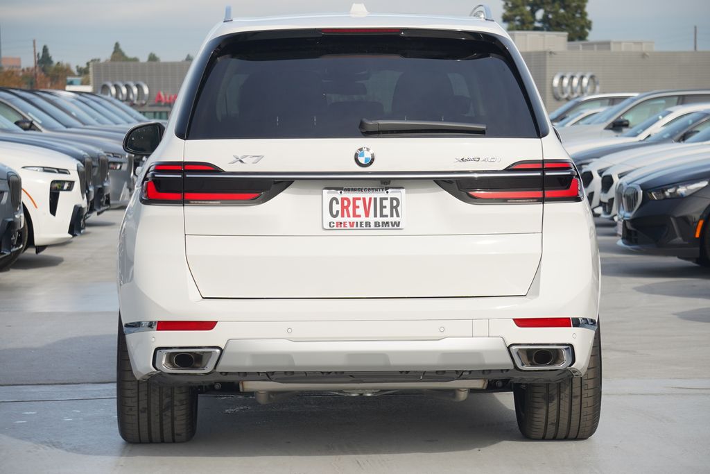 2025 BMW X7 xDrive40i 6