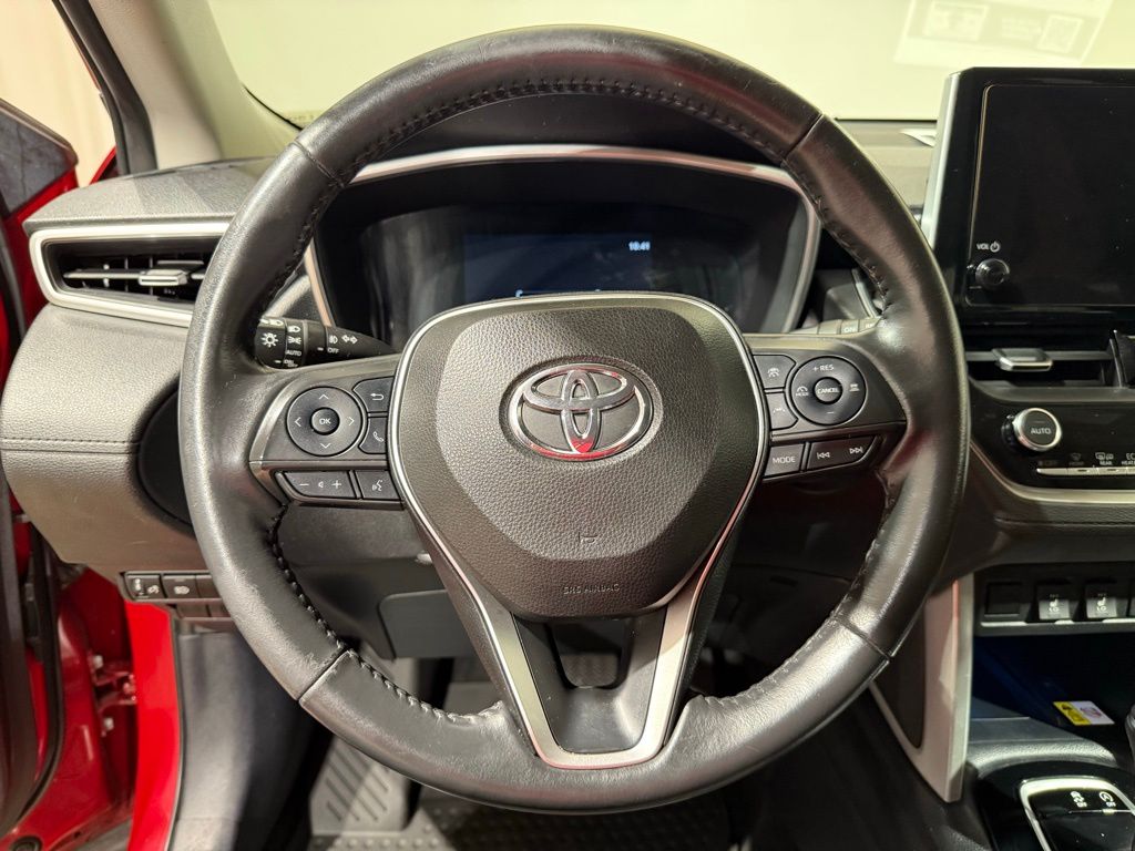 Thumbnail: 2023 Toyota Corolla Cross - 22