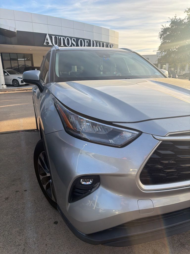 2020 Toyota Highlander XLE AWD