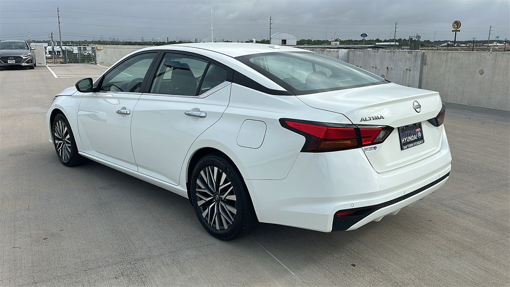 2025 Nissan Altima 2.5 SV White at DeMontrond Auto Country