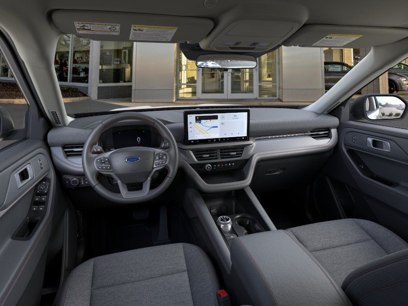 New 2026 Star White Metallic Tri-Coat Ford Active image 9
