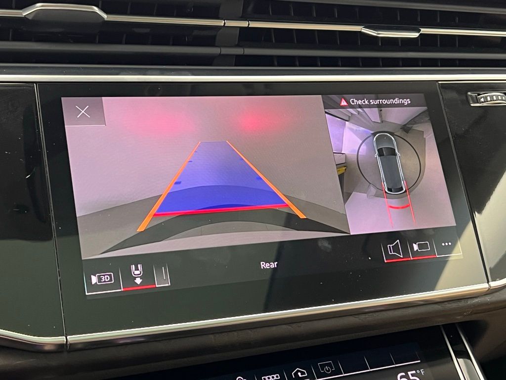 Thumbnail: 2021 Audi Q8 - 15