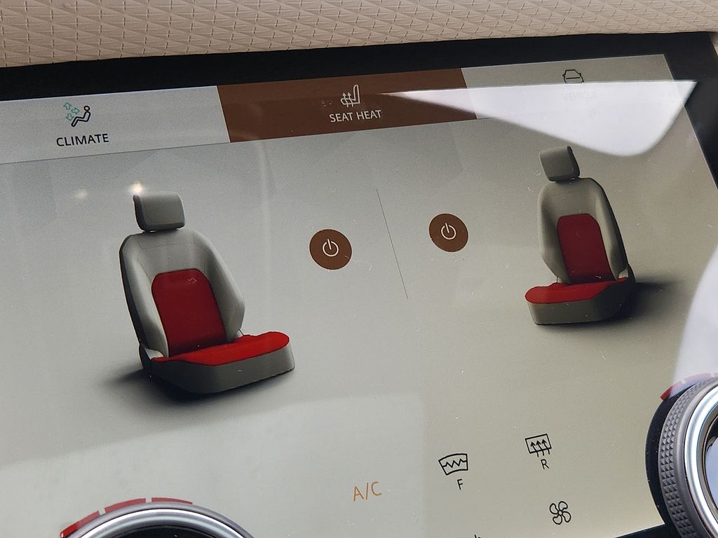 Thumbnail: 2022 Land Rover Range Rover Velar - 24