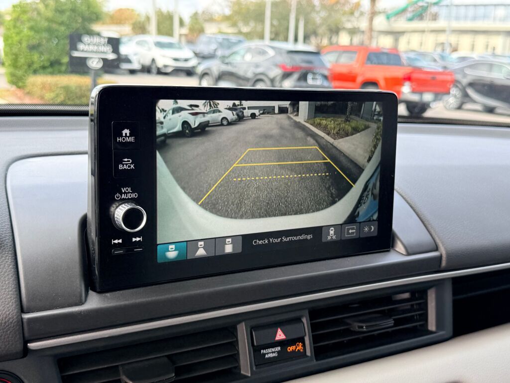 Thumbnail: 2024 Honda Pilot - 25