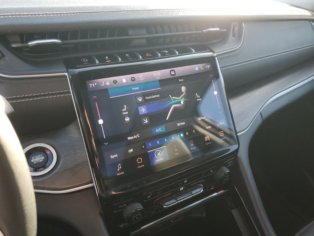 Used Car 2023 Jeep Grand Cherokee L  Limited For Sale Under $30,000 In Austin, Texas