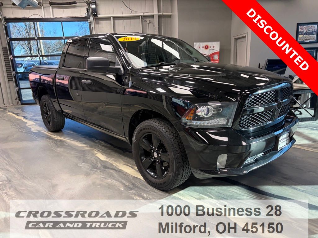 2014 RAM 1500 Express Crew Cab 4WD