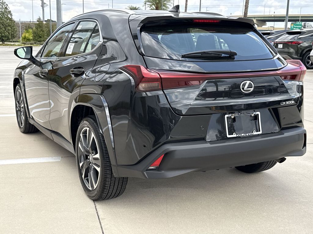 Thumbnail: 2026 Lexus UX - 10