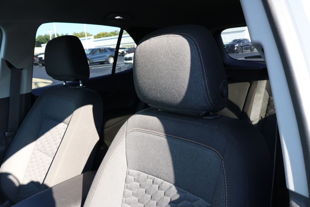 Thumbnail: 2018 Chevrolet Equinox - 14