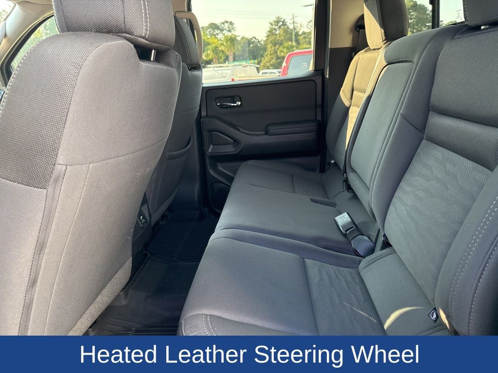 2024 Nissan Frontier Crew Cab SV 4x4