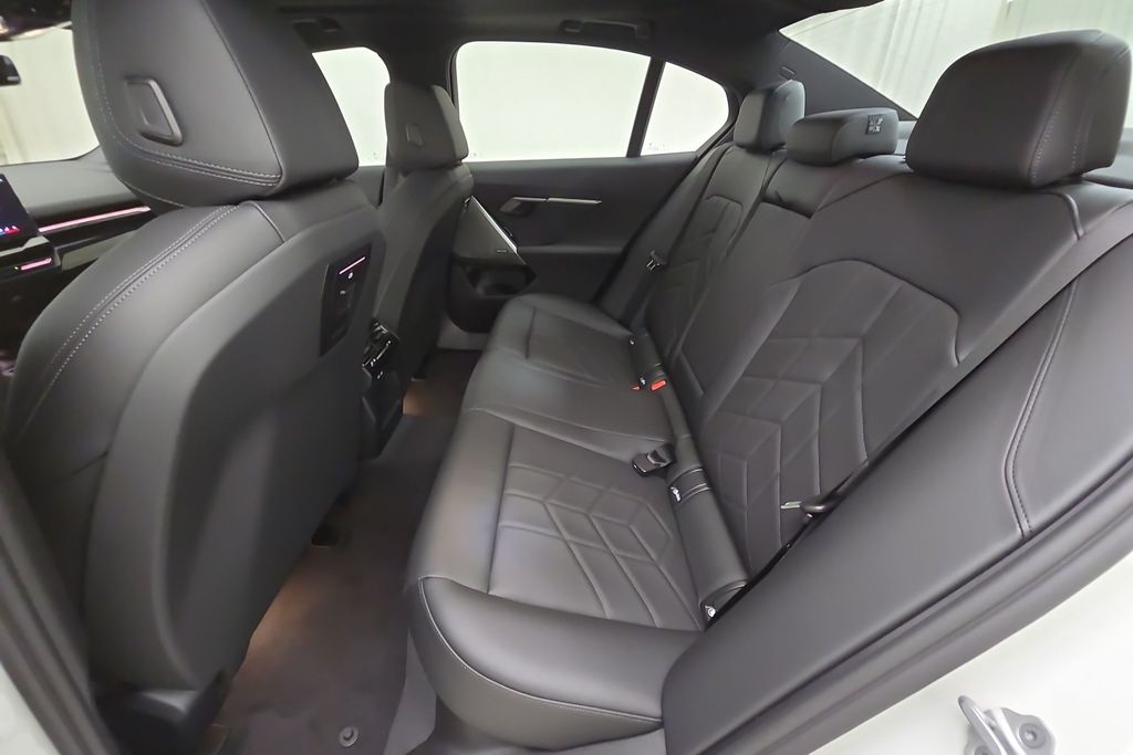 2026 BMW 5 Series 530i - Photo 25